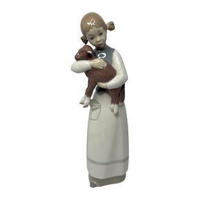 Lladro 1010 Girl with Lamb Porcelain Figurine 8.5" Glossy Finish